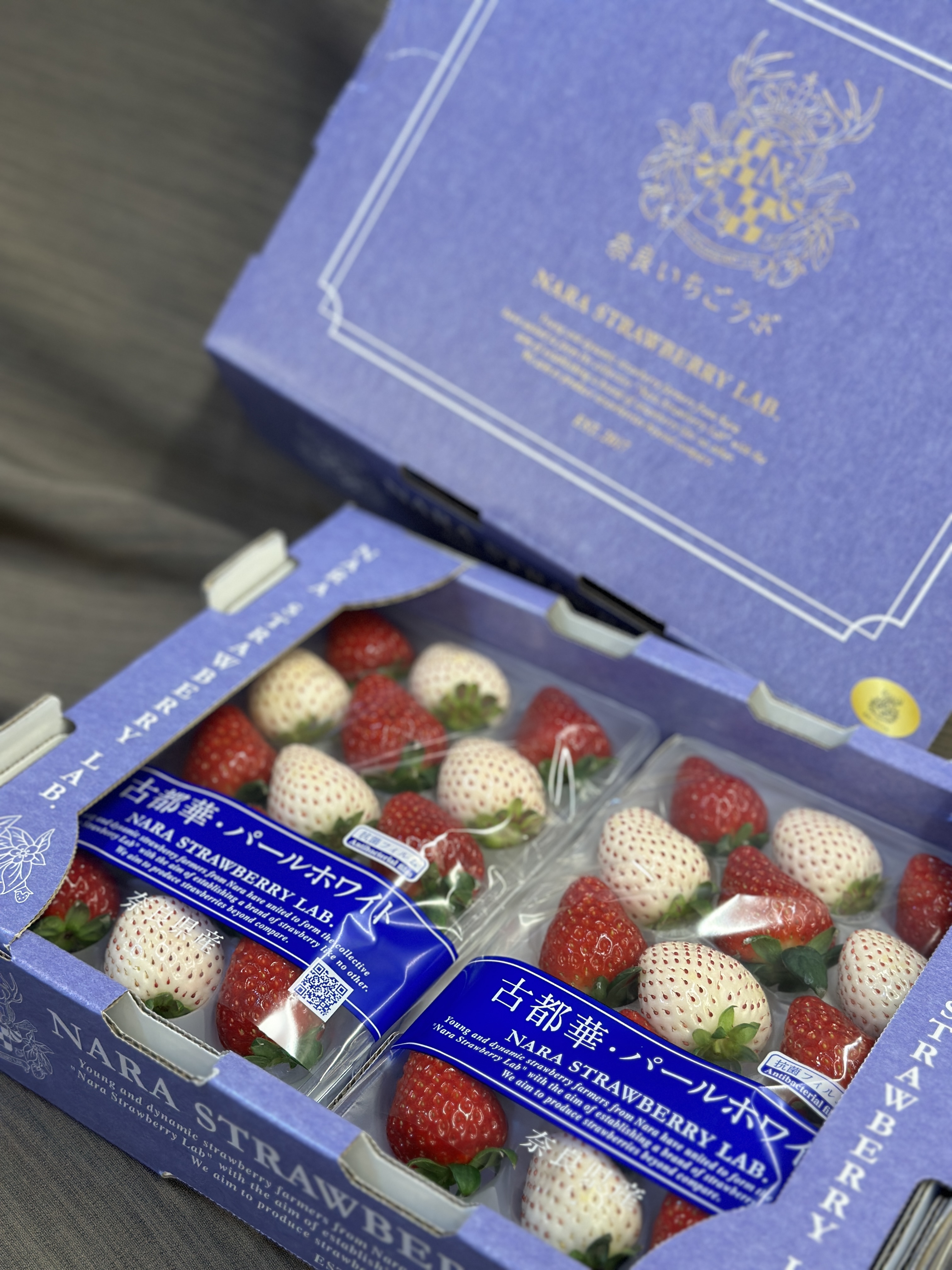 日本雙色草莓 日本雙色草莓