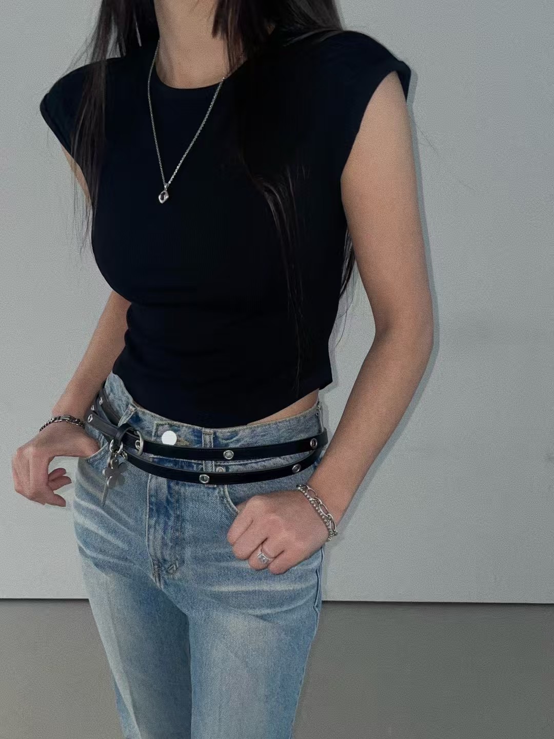 舒服軟綿圓弧設計背心