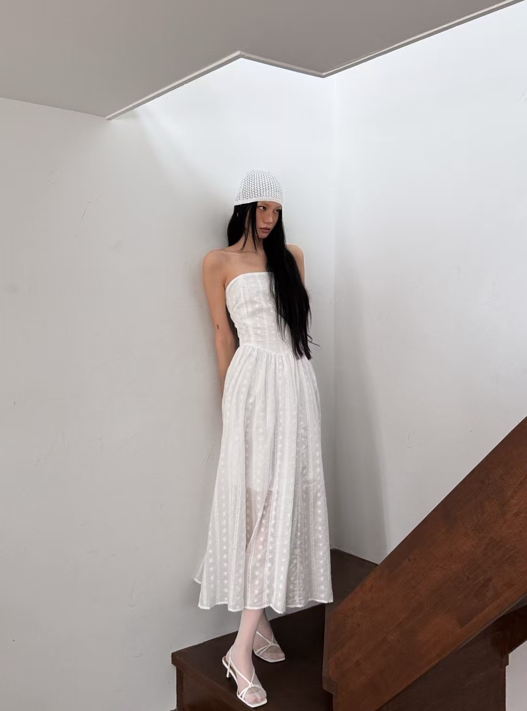 度假必備平口蕾絲雕花長洋裝