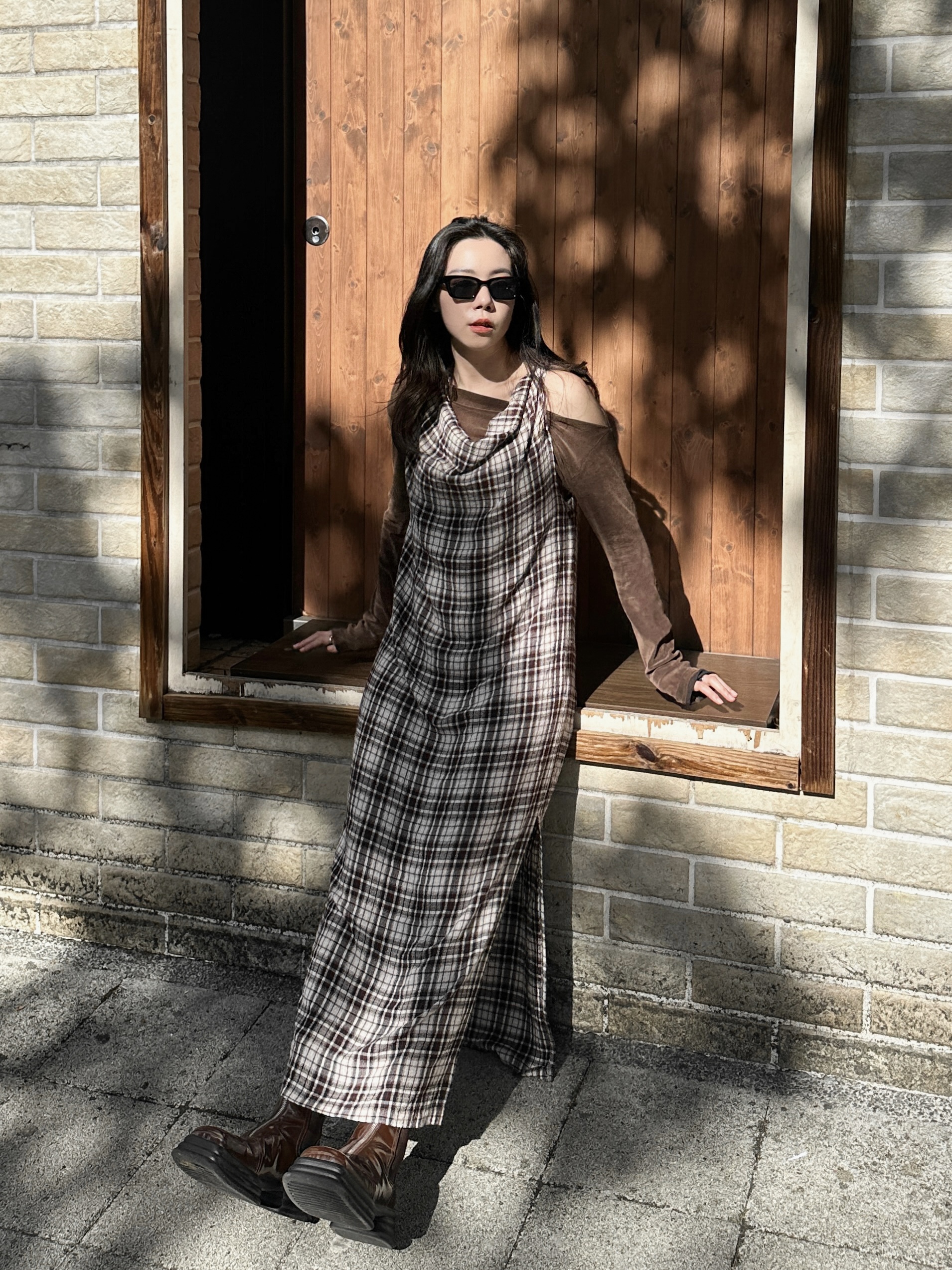 綁帶垂墜棉質格紋開衩洋裝 綁帶垂墜棉質格紋開衩洋裝