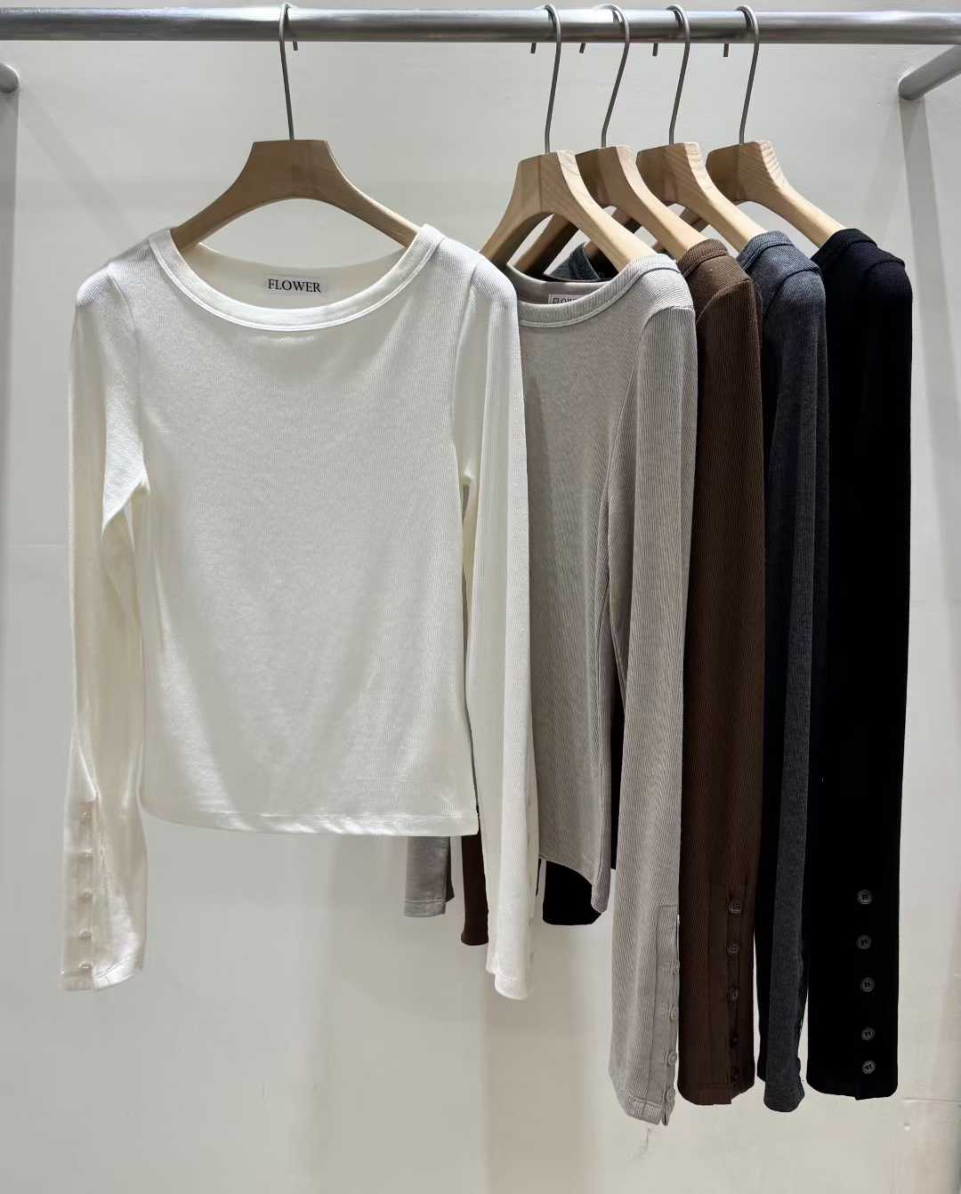 袖口設計圓領棉質上衣