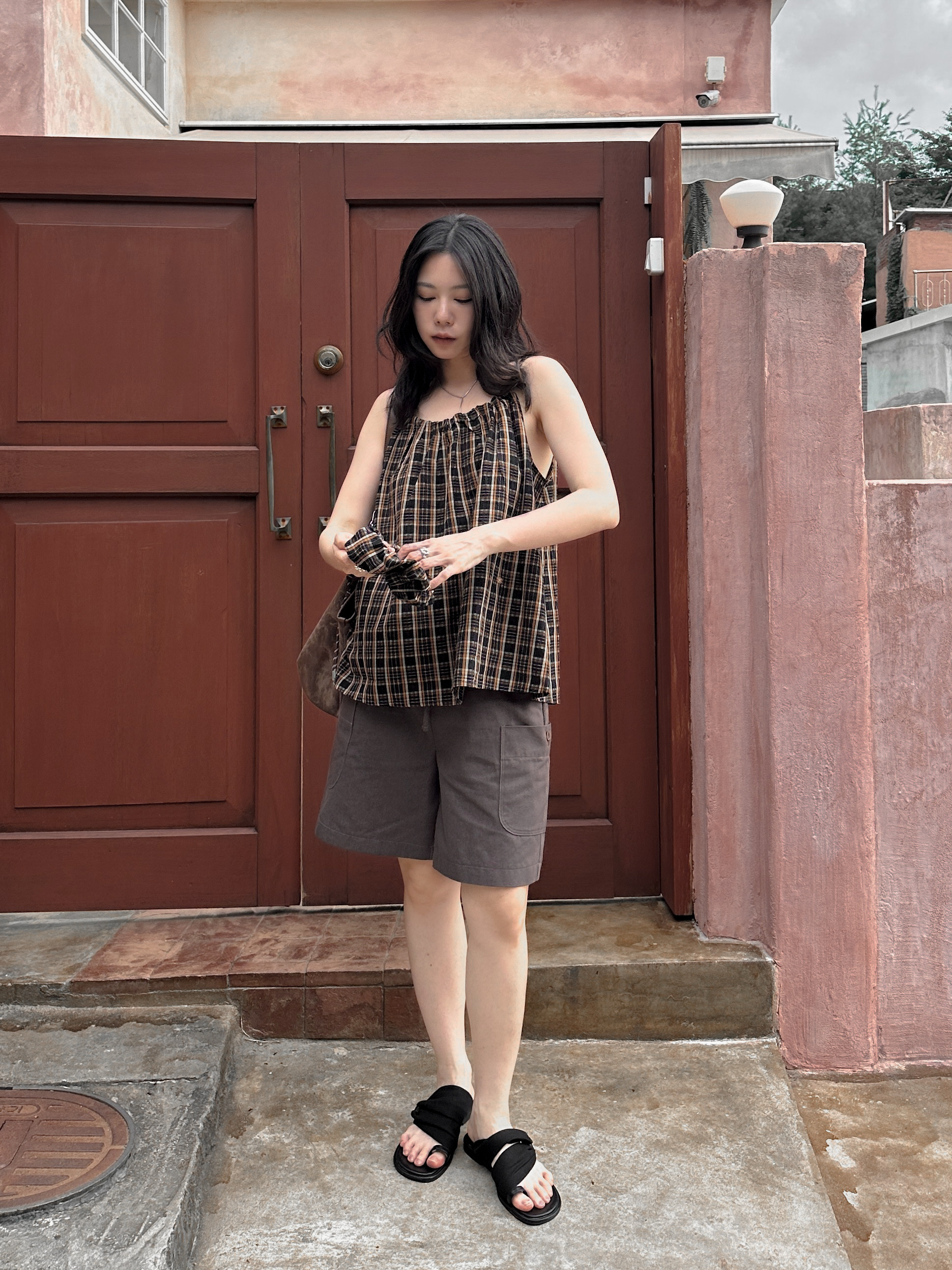 抽繩自由調節五分短褲