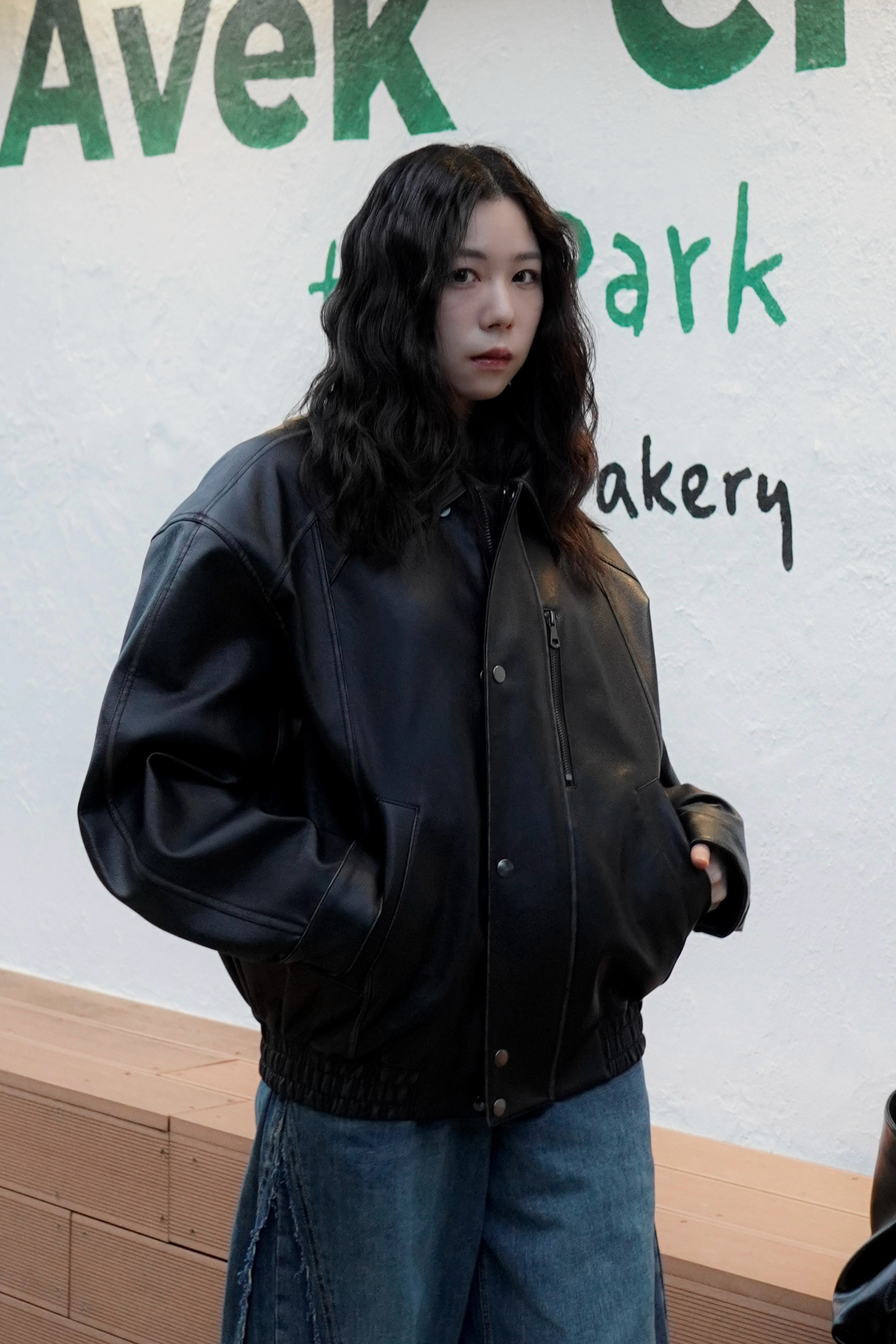 中性剪裁厚磅皮外套（早鳥優惠）