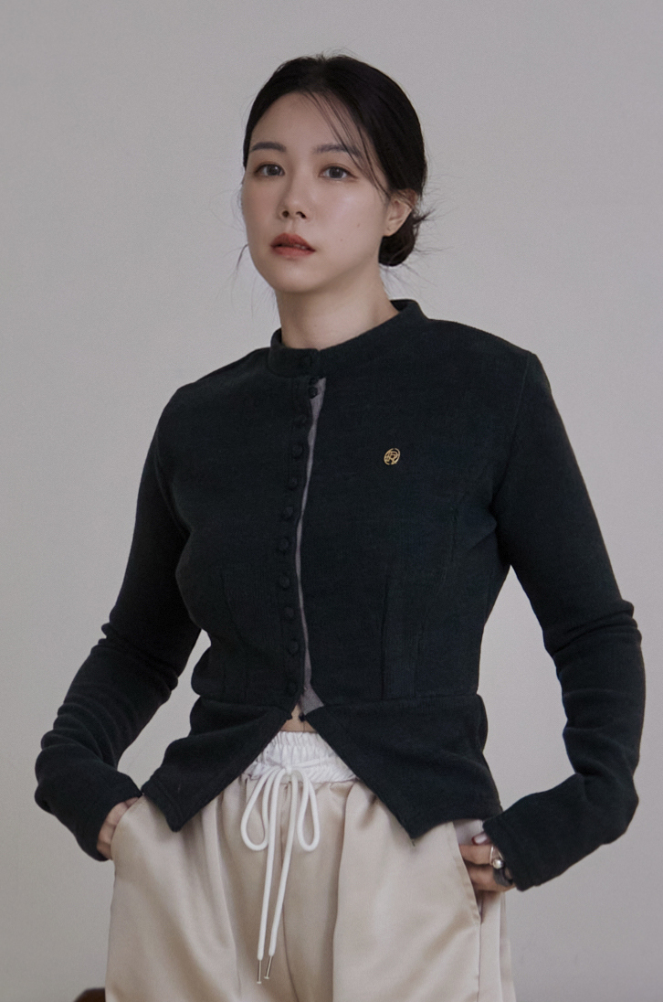 學院排扣設計上衣