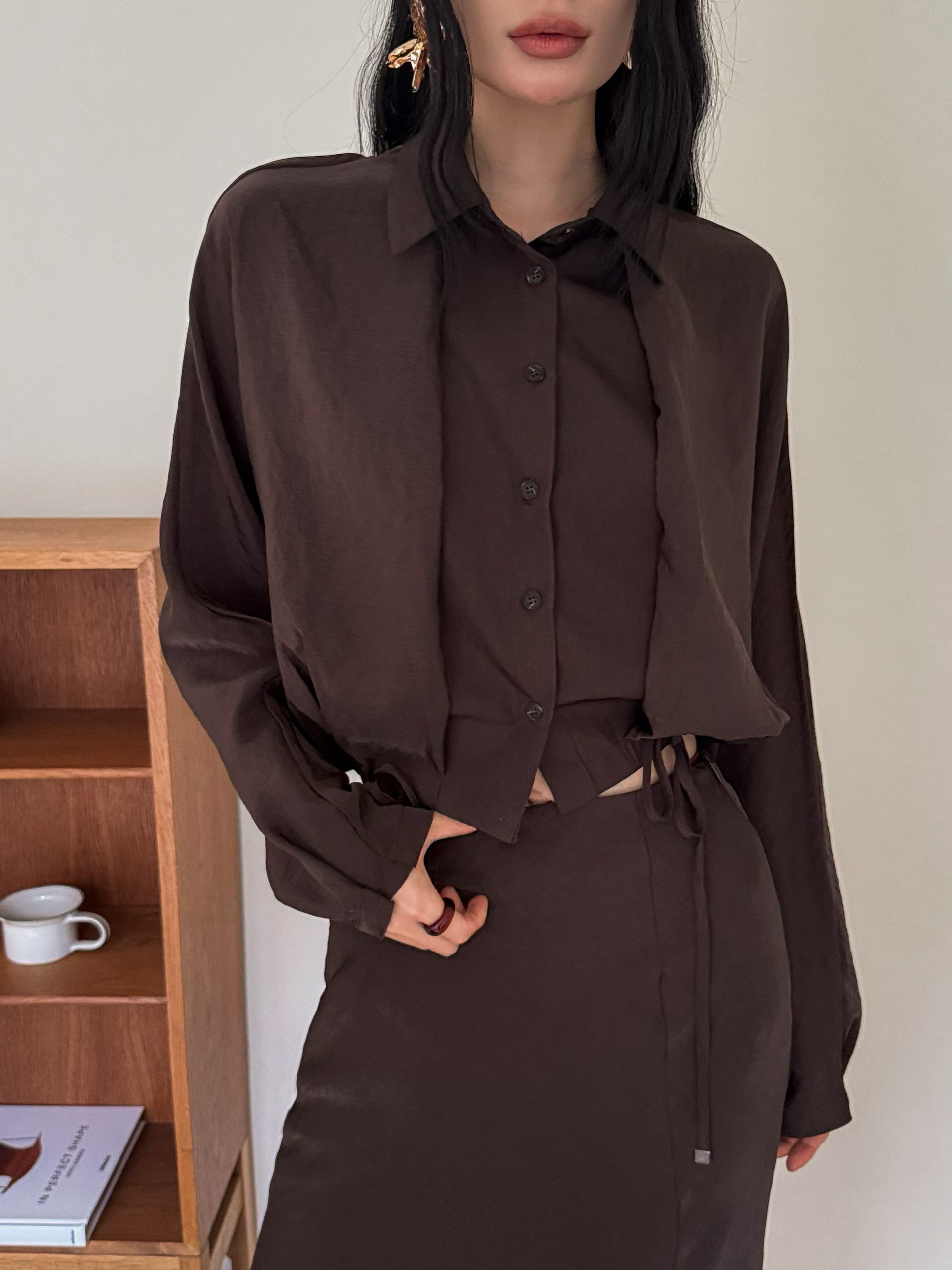 高級感光澤無肩線設計襯衫