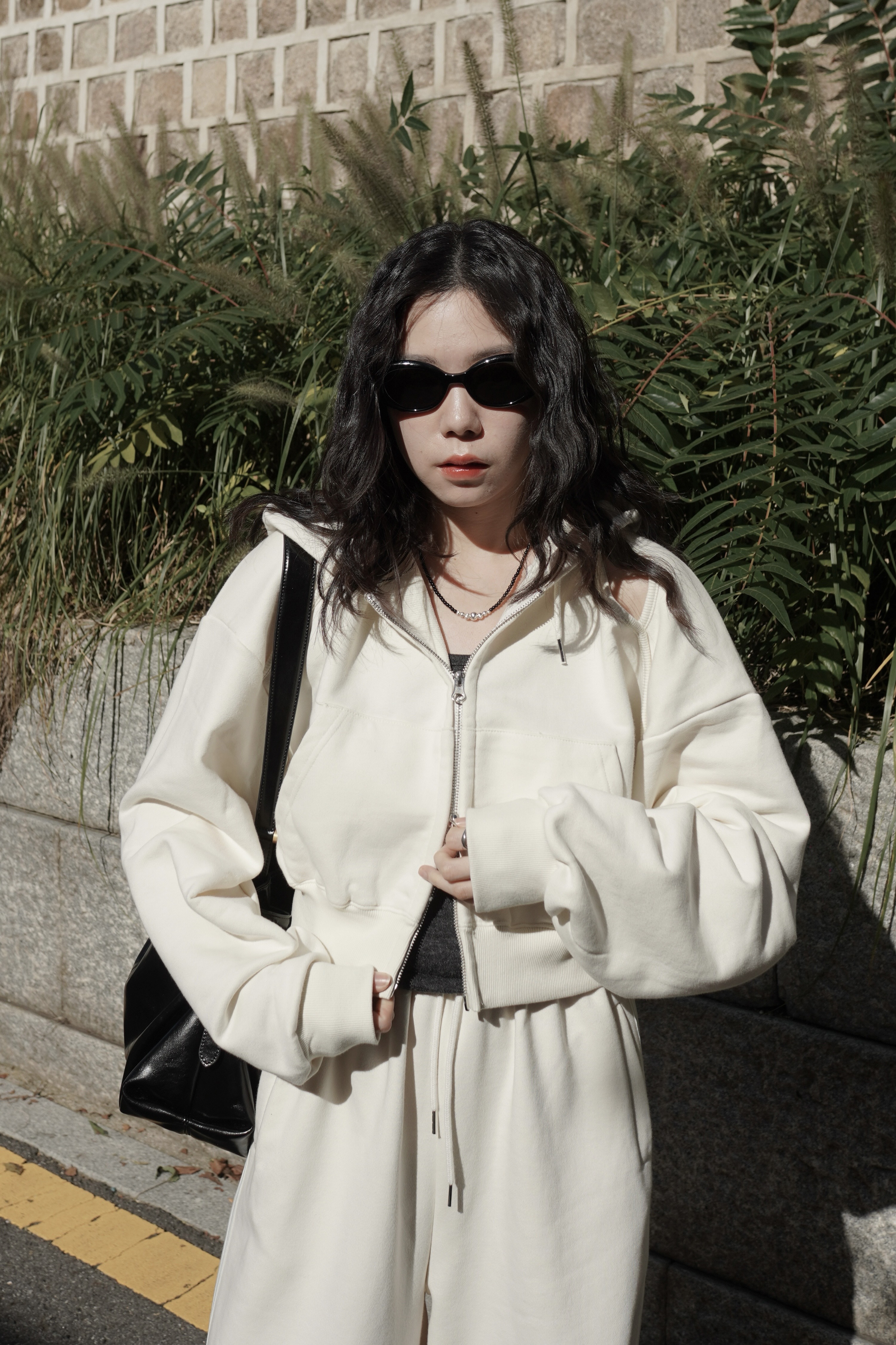 挖空設計雙拉鍊連帽外套 挖空設計雙拉鍊連帽外套