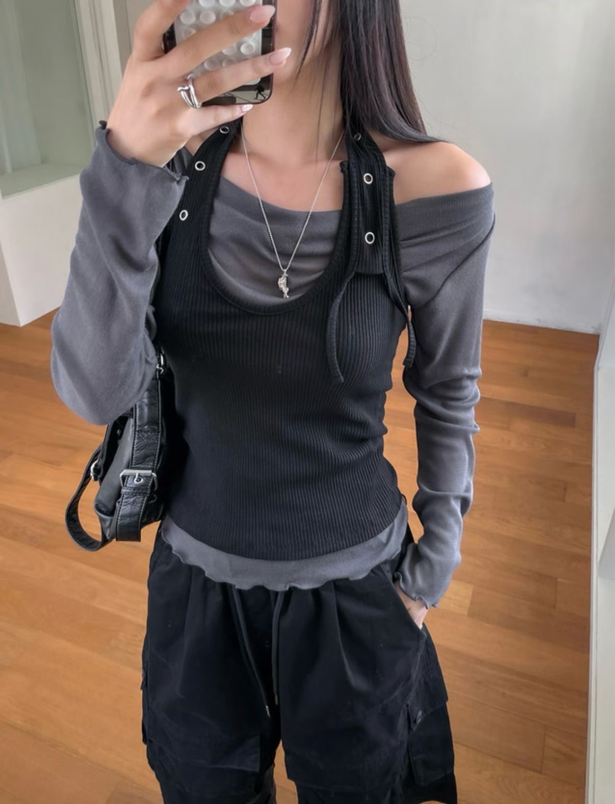 個性小洞繞頸背心