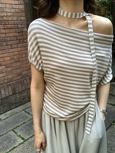 條紋斜肩綁帶針織上衣（加飄帶）3