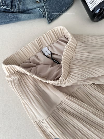 春日溫柔垂墜感壓褶雪紡長裙11