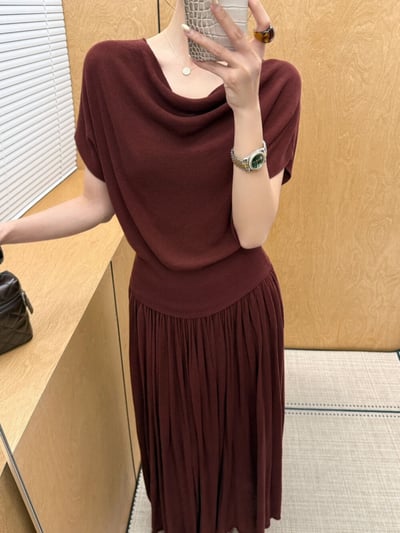 鎖骨垂墜感針織上衣｜溫柔氣質穿搭2