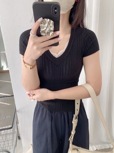 春日甜美V領立體坑紋針織上衣15