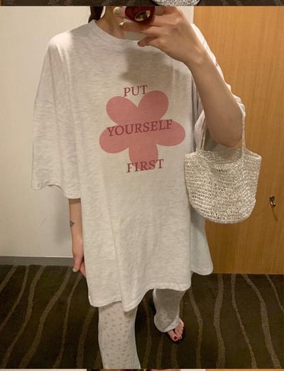 韓系花朵字母寬鬆T2