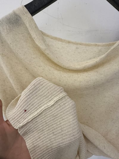 鎖骨垂墜感針織上衣｜溫柔氣質穿搭15