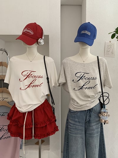 設計感斜領字母短袖T1