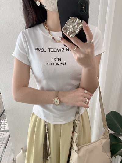 甜感修身字母短版T10