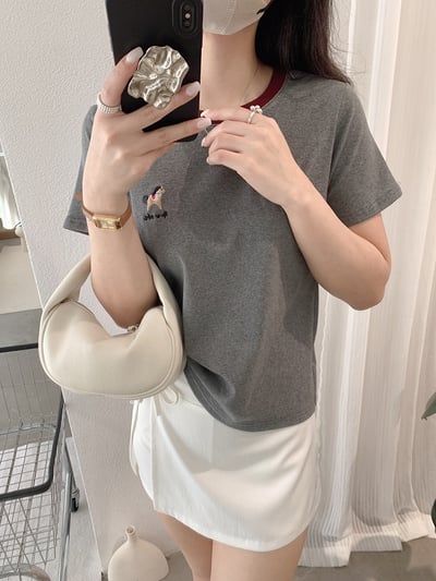 小馬刺繡撞色圓領條紋短袖T恤15