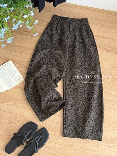 率性豹紋寬版顯瘦垂墜感彎刀褲13
