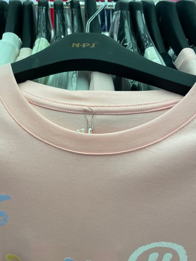 童趣塗鴉字母笑臉短版T｜減齡百搭款8