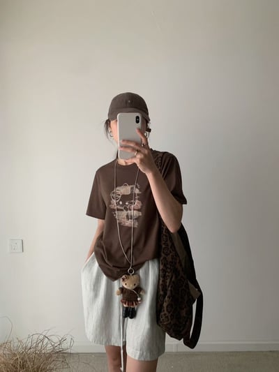 復古塗鴉Kitty印花短TEE+娃娃項鍊1