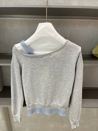 斜肩設計撞色假兩件輕薄針織上衣8