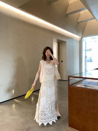 簡約復古緹花蕾絲拼接無袖上衣2