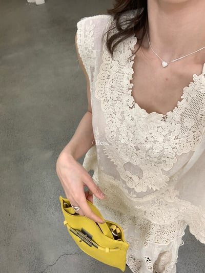 簡約復古緹花蕾絲拼接無袖上衣5