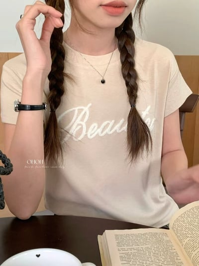 韓系氣質刺繡Beauty修身短版T10