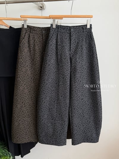 率性豹紋寬版顯瘦垂墜感彎刀褲11