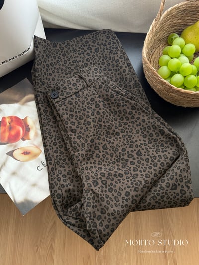 率性豹紋寬版顯瘦垂墜感彎刀褲16