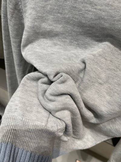 斜肩設計撞色假兩件輕薄針織上衣6