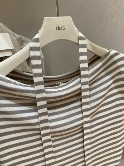 條紋斜肩綁帶針織上衣（加飄帶）12