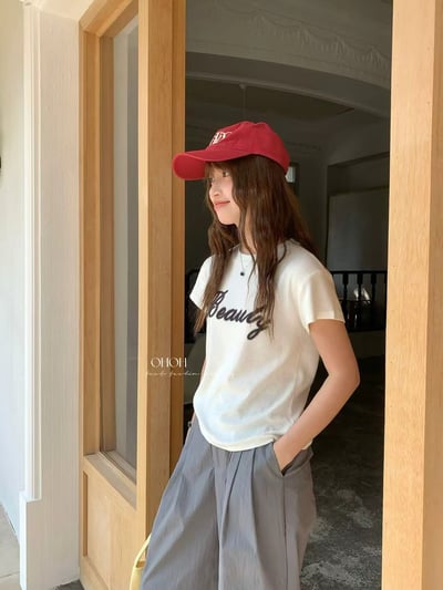 韓系氣質刺繡Beauty修身短版T6