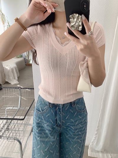 春日甜美V領立體坑紋針織上衣16