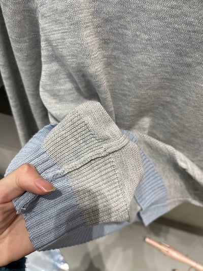 斜肩設計撞色假兩件輕薄針織上衣7