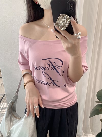 設計感斜領字母短袖T16