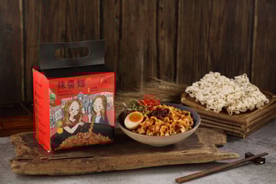 双椒辣醬麵（4入/每袋）2