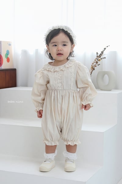 bebe nine11 (65-90) 2色荷葉蕾絲領連身衣7