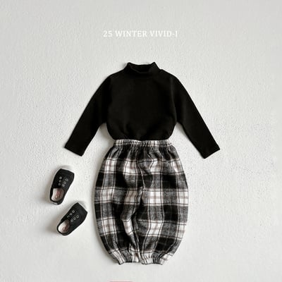 vivid76｜(78cm-125cm) 1+1素面配條紋上衣10