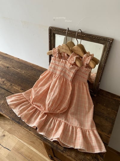Anne Shirley24｜(3m-22m) 2色格紋抓皺包屁衣13