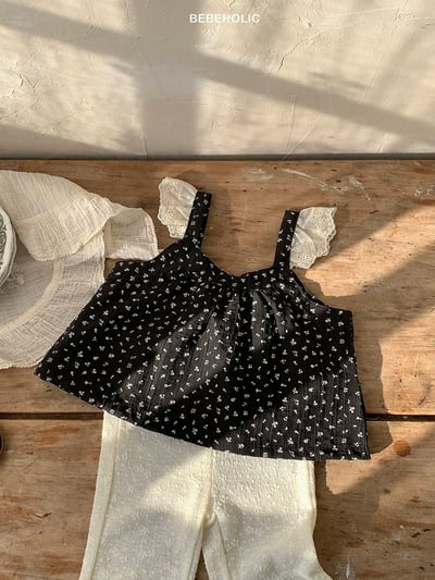 Bebe holic32｜(3m-18m) 碎花精靈袖上衣5