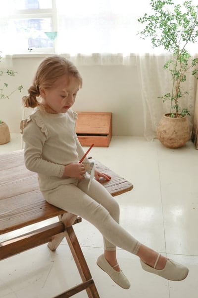 FLO28｜(75-140) 4色蕾絲內搭緊身褲1