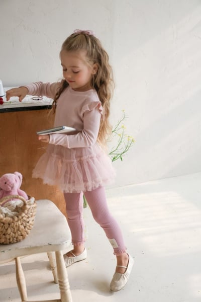 FLO58｜(75-140) 3色小兔花布蕾絲邊緊身褲3