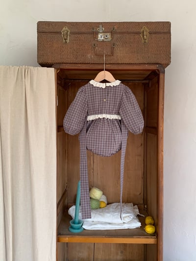 JE618｜(73cm-100cm) 格紋蕾絲綁帶包屁衣9