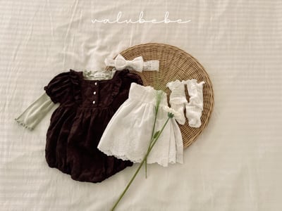 Valubebe38｜(65-80) 蕾絲小花包屁衣7