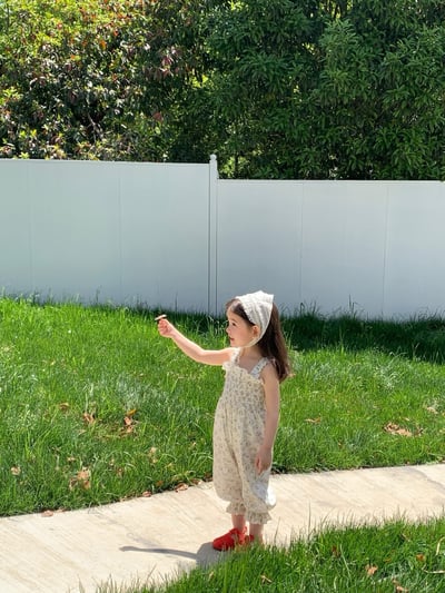 JE51｜(73-120cm) 碎花吊帶連身褲3