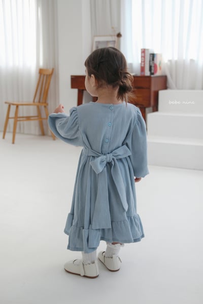 bebe nine01 (65-115) 2色簡約綁帶洋裝3