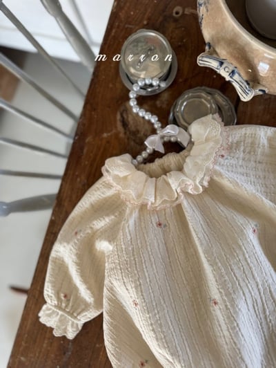 Marron63｜(3m-18m) 蕾絲花瓣領包屁衣5