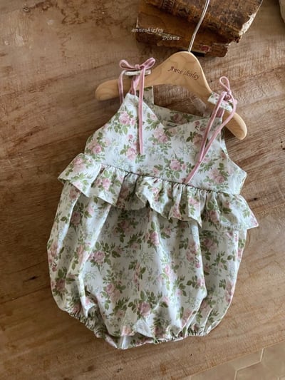 Anne Shirley11｜(3m-22m) 1色春日碎花綁帶包屁衣1