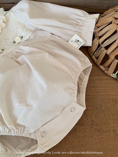 JE474｜(66-90cm) 蕾絲刺繡包屁衣24