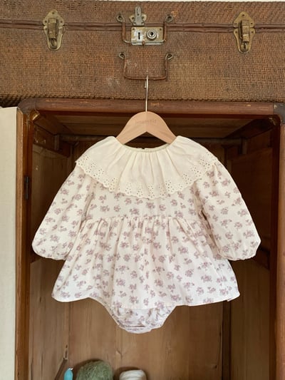 JE611｜(66cm-90cm) 蕾絲荷葉領碎花包屁衣1